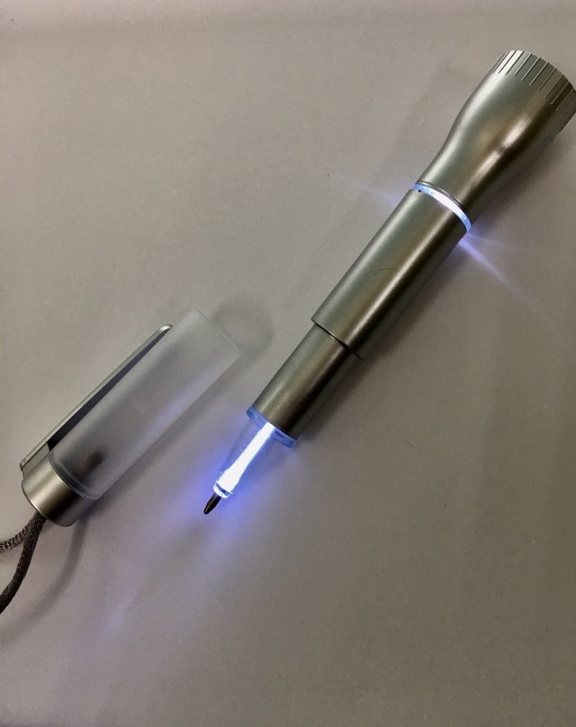 ライト付き 3in1ボールペン ペン先が光った 防災 営業 工場 タクシー 業務用 ライト付き 3in1ボールペン ペン先が光った 防災 営業 工場 タクシー 業務用